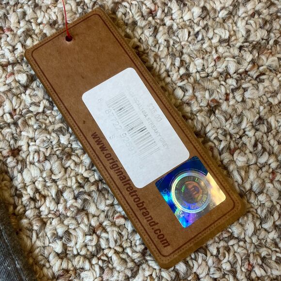 NWT Retro Brand California Golden Bears T-Shirt College Sports Berkeley Paw - Picture 5 of 6